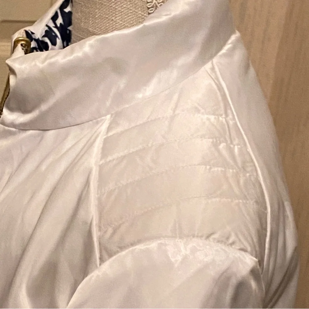 MAKE AN OFFER! Lilly Pulitzer Reverses/Puffer Jacket,Navy Print/White,Size 14 - Picture 11 of 14